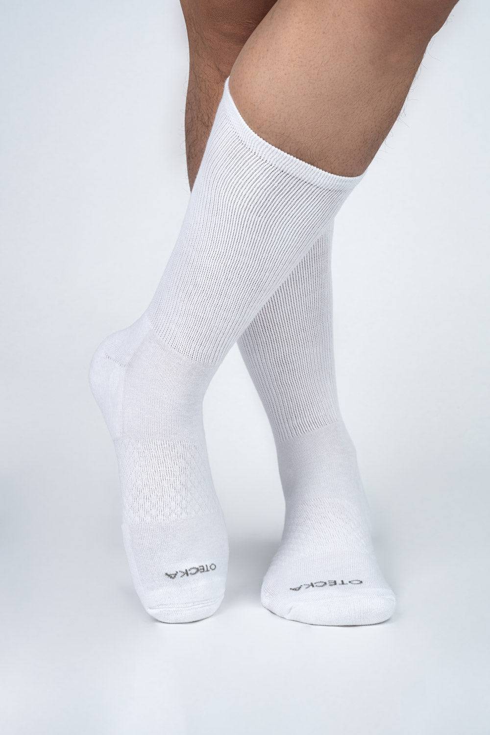 Basic Crew Socks (White)